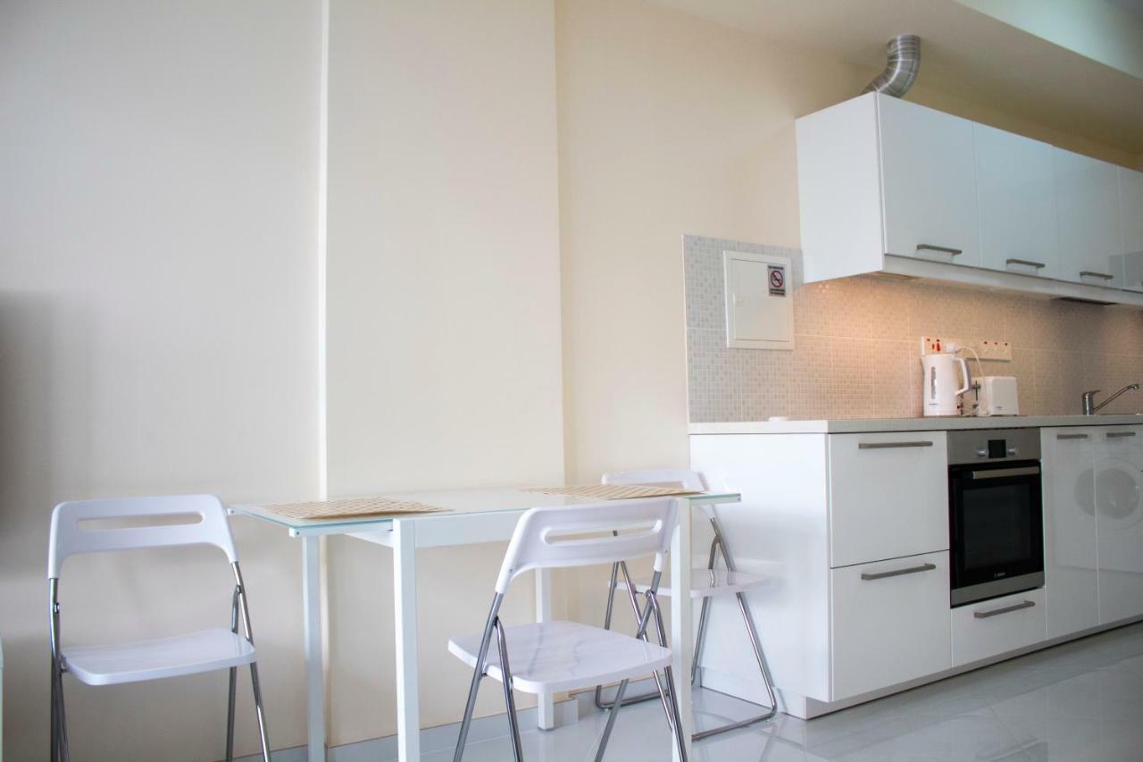Galatex Beach Apartment Limassol Zewnętrze zdjęcie
