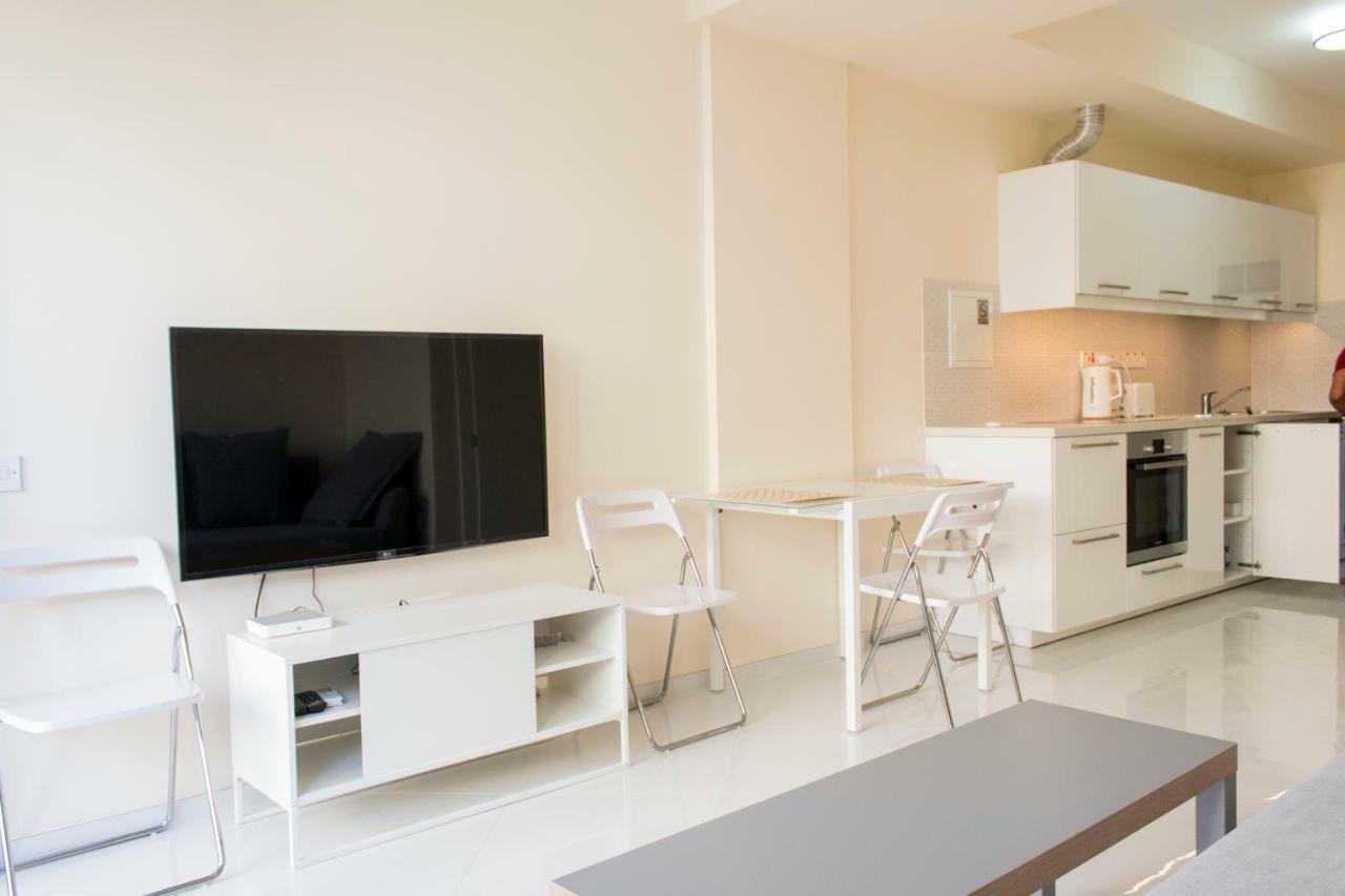 Galatex Beach Apartment Limassol Zewnętrze zdjęcie