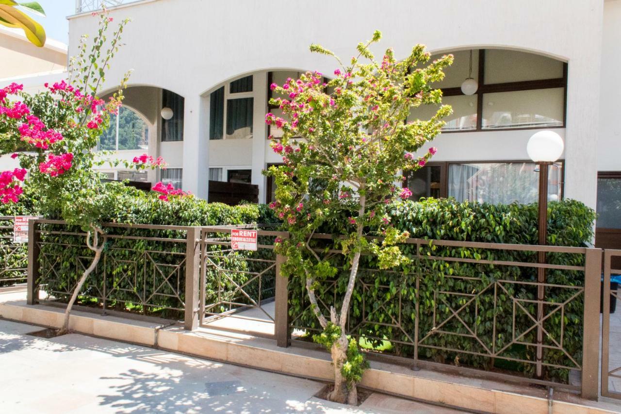 Galatex Beach Apartment Limassol Zewnętrze zdjęcie