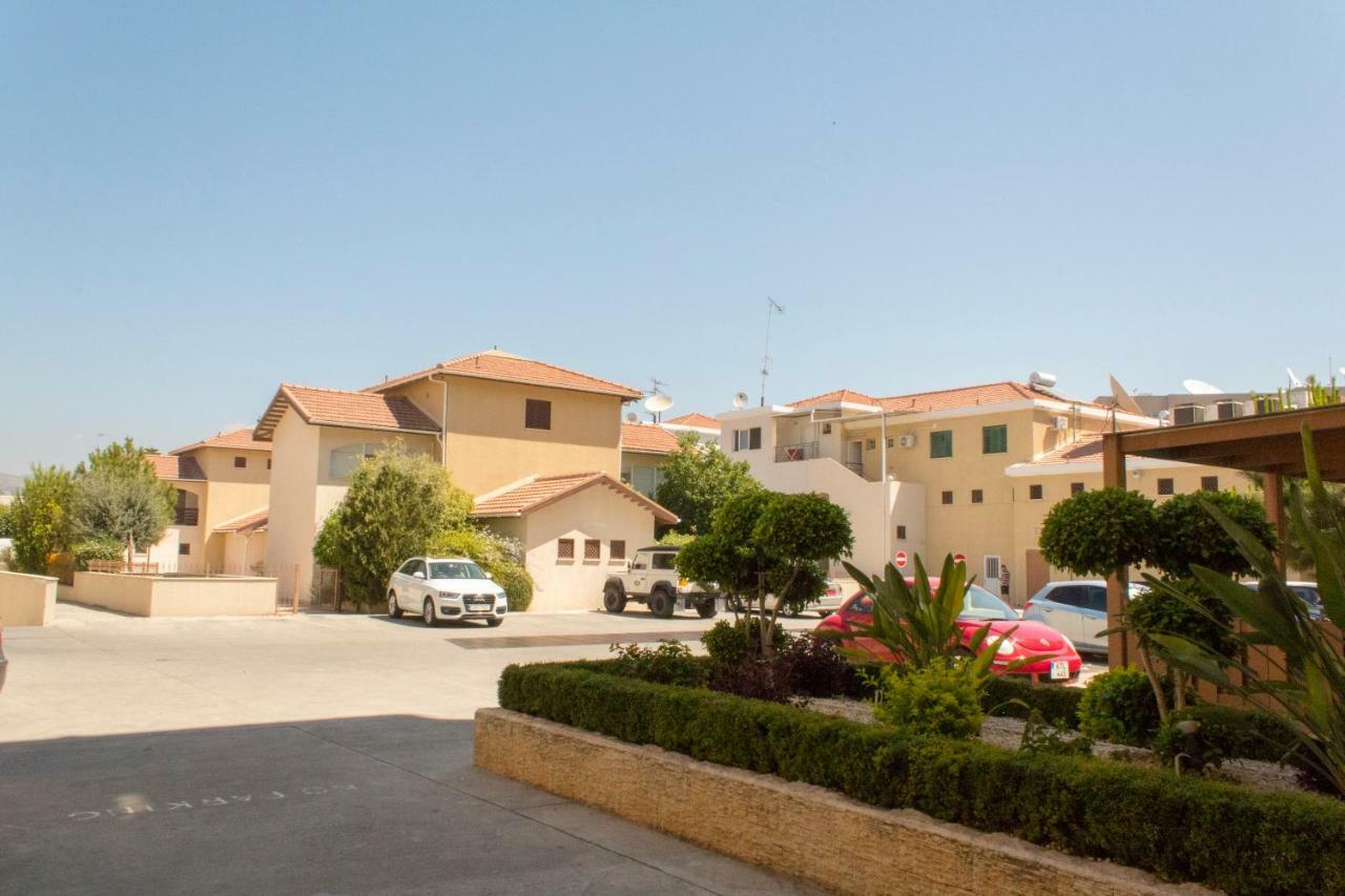 Galatex Beach Apartment Limassol Zewnętrze zdjęcie