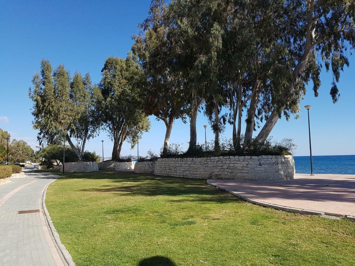 Galatex Beach Apartment Limassol Zewnętrze zdjęcie